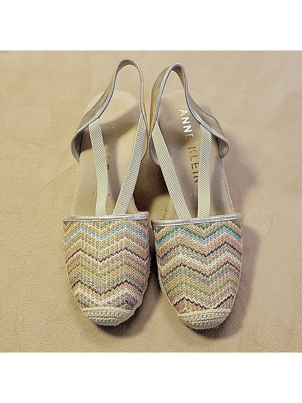Anne Klein Akabril Chevron Metallic Striped Espadrille Wedge Sandal Size 8 NWOT